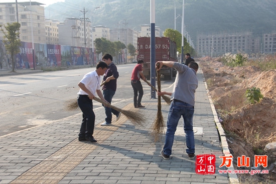 万山区劳动力人口多少_农村劳动力剩余人口(2)